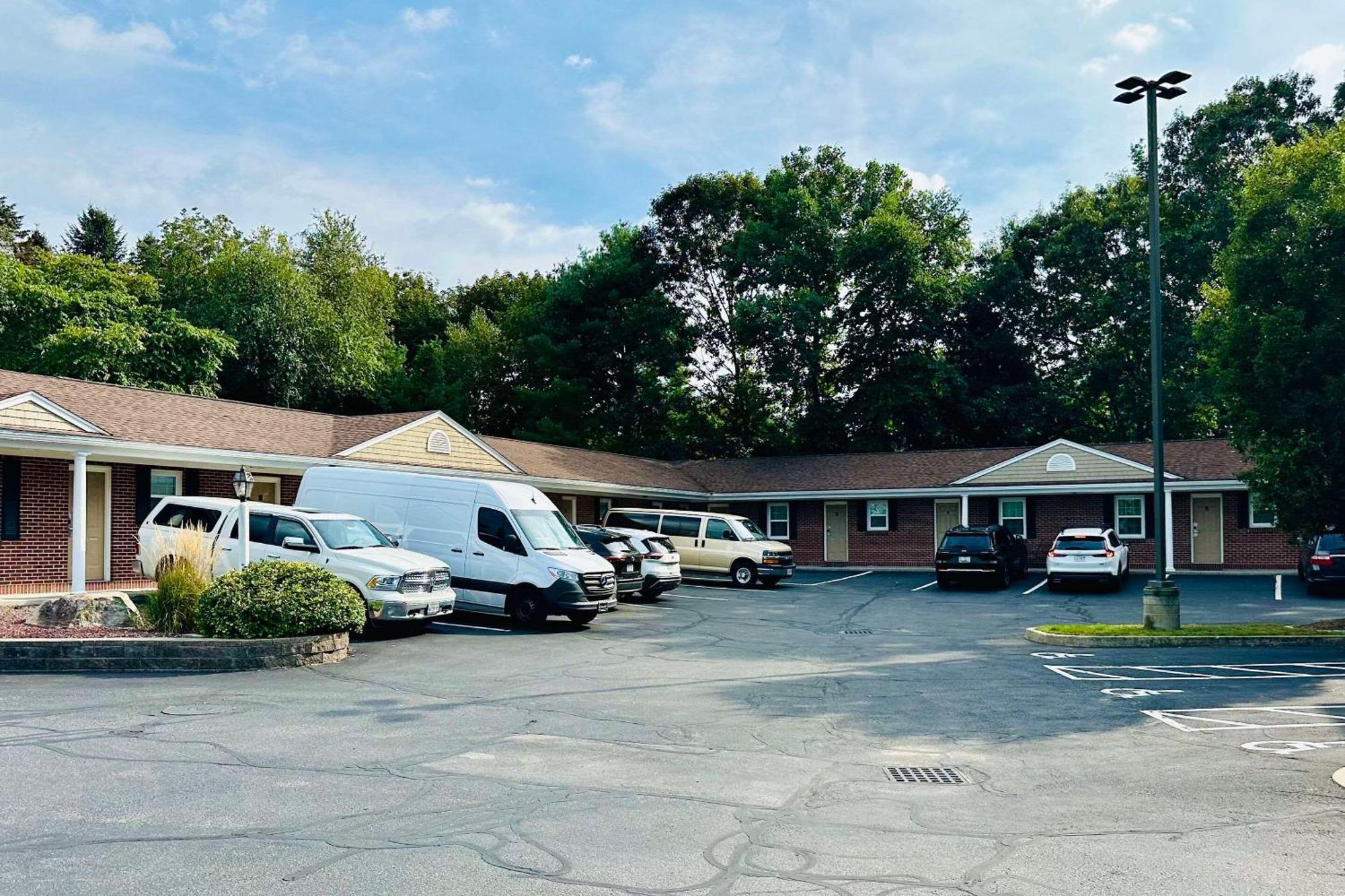 Comfort Inn & Suites Sturbridge-Brimfield Luaran gambar